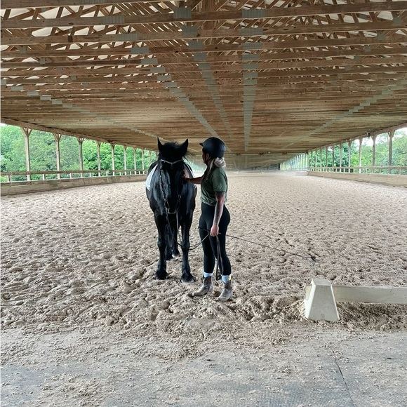 Meet your Posher, Morgan! - Picture 2 of 7